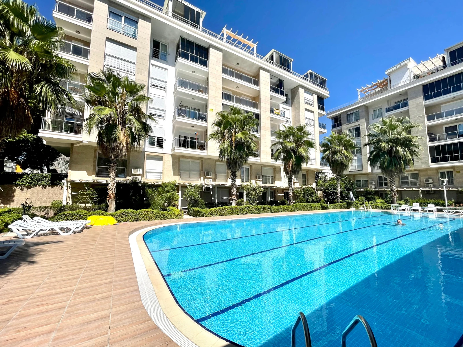 Furnished 1-Bedroom Apartment in Liman, 900 Metres from the Sea