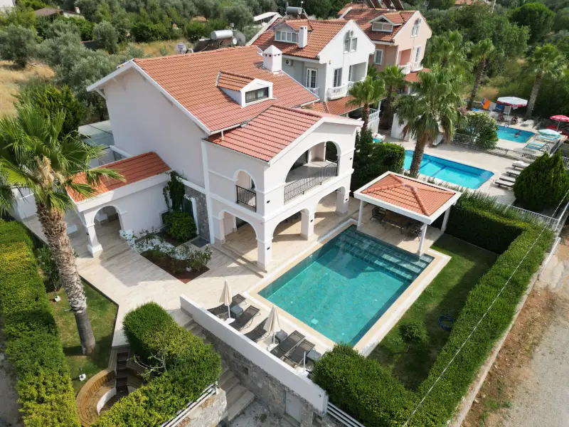 Ovacık’ta İki Özel Havuzlu Müstakil Villa · Fethiye