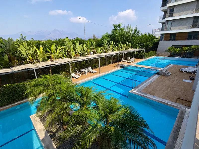 Antalya Konyaaltı'nın Yeşil ve Huzurlu Bölgesinde Geniş 4+1 Dubleks Daire